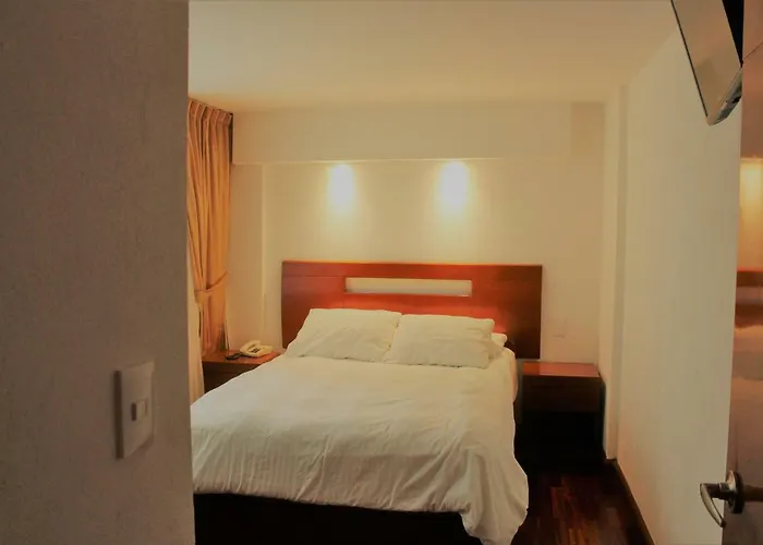 Condesa Suites